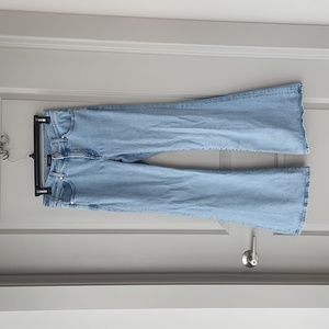 Size 4 (s) 70s Flare Jeans - for the shorties
